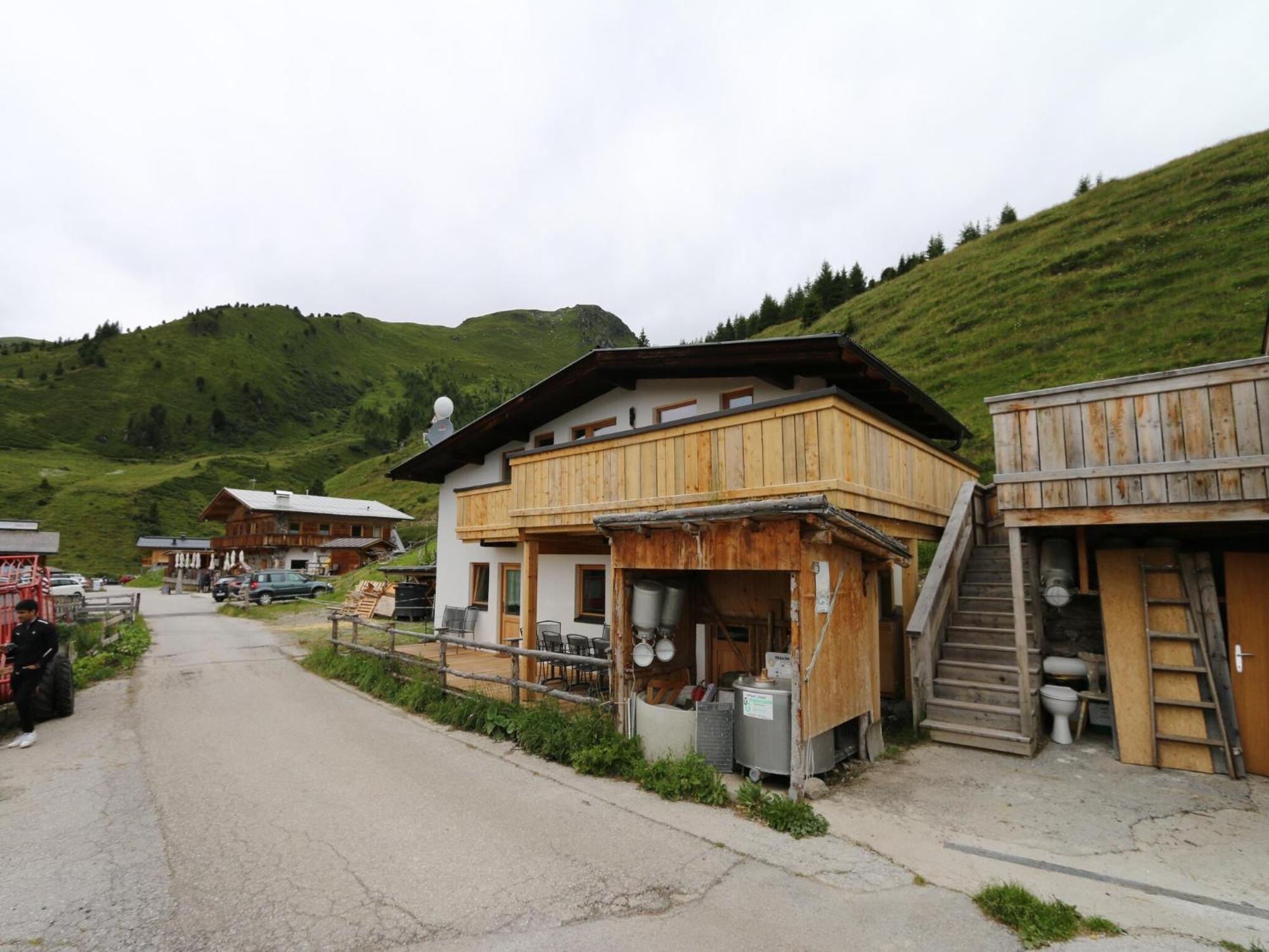 Unique Large Alpine Pasture In The Middle Of The Zillertal Mountains Villa Zellberg Eksteriør billede